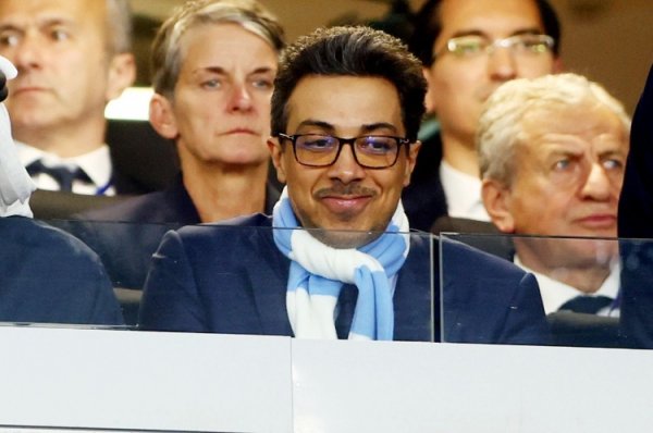 卫报：红鸟本钱是芬威体育第三大鼓励，曼苏尔和前者建树投资公司